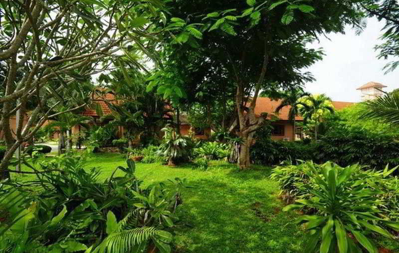 Alongkot Beach Resort Кханом Екстериор снимка