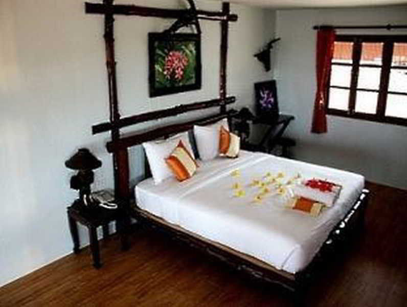 Alongkot Beach Resort Кханом Екстериор снимка