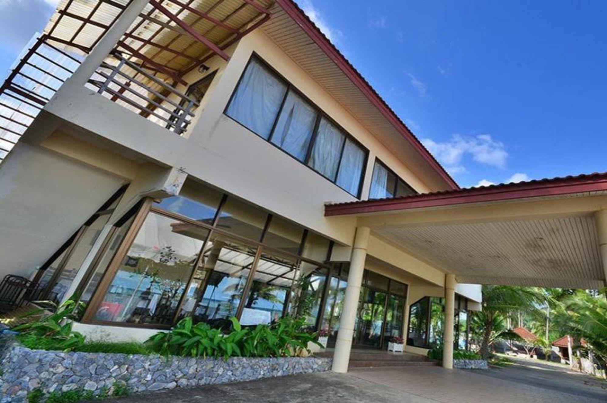 Alongkot Beach Resort Кханом Екстериор снимка