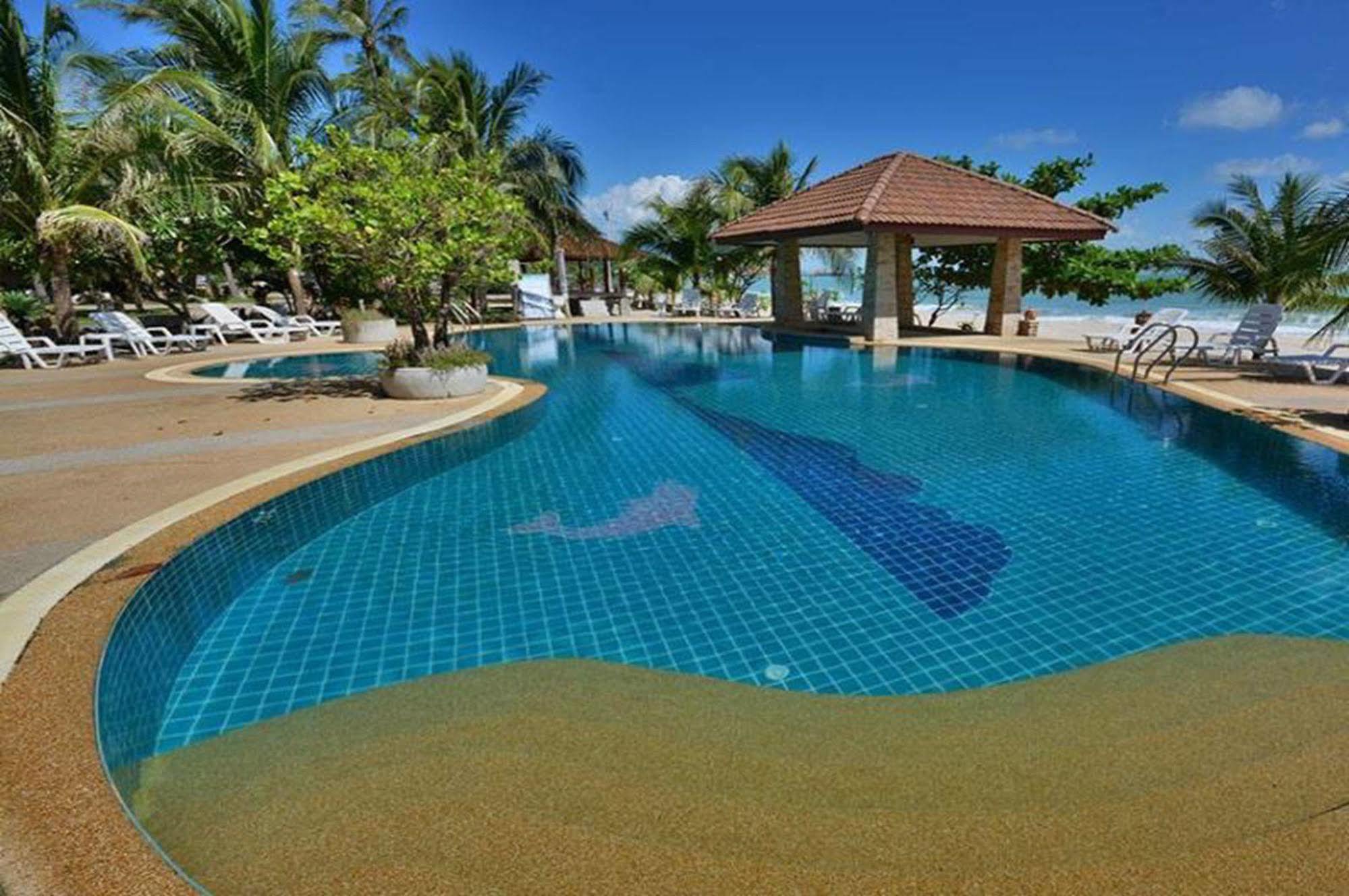 Alongkot Beach Resort Кханом Екстериор снимка